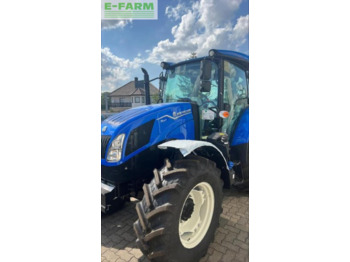 Traktor NEW HOLLAND T5