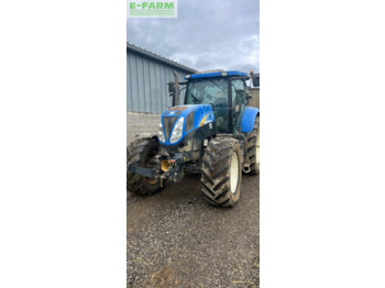 Traktor NEW HOLLAND T6000