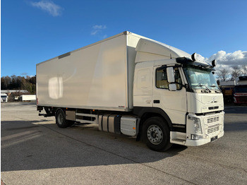 Lastebil med kjøl VOLVO FM 330