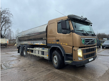 Tankbil VOLVO FM 450