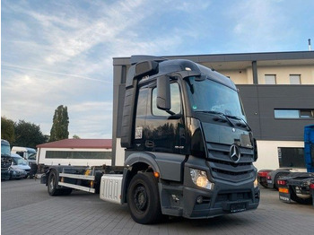 Container-transport/ Vekselflak lastebil MERCEDES-BENZ Actros 1842