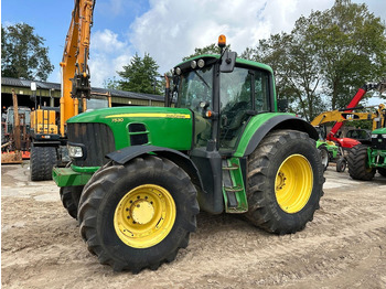 Traktor JOHN DEERE 7530