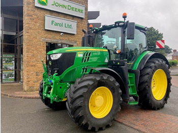 Traktor JOHN DEERE 6215R