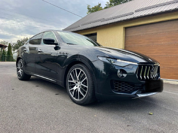 Personenbil MASERATI LEVANTE 4X4: bilde 4