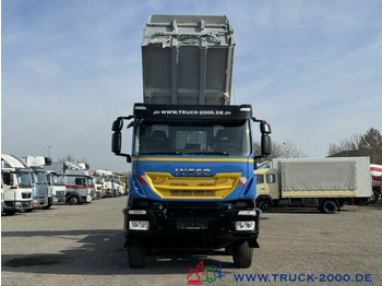 Tippbil Iveco 340T45 Trakker 8x4 Bordmatik Links+Hinten 351TKM: bilde 3