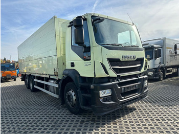 Distribusjon av drikkevarer lastebil IVECO Stralis