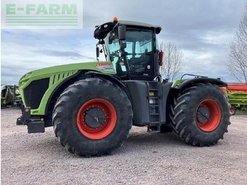 Traktor CLAAS Xerion 4000