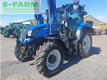 Traktor NEW HOLLAND T5