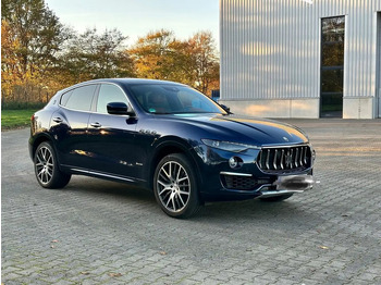 Personenbil MASERATI