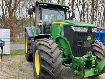 Traktor John Deere 7230R: bilde 2