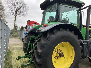 Traktor John Deere 7230R: bilde 4