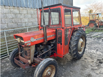 Traktor MASSEY FERGUSON 100 series