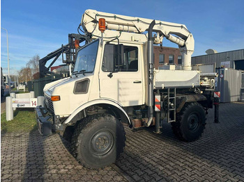 Kranbil UNIMOG