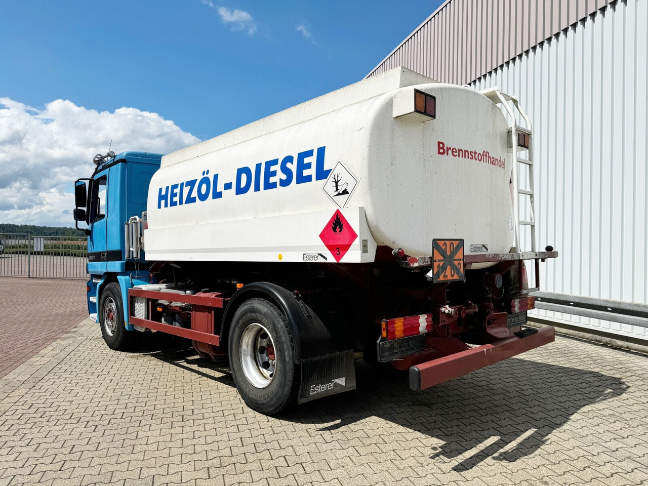 Tankbil Mercedes-Benz Actros 1831 4x2 Actros 1831 4x2, Retarder, Esterer Tankaufbau ca. 13.350l, 2 Kammern: bilde 14