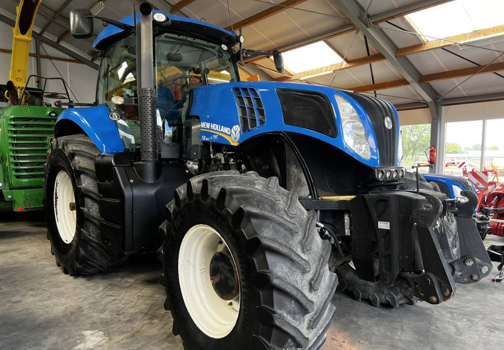 Traktor New Holland T8.360 Ultra Command: bilde 1