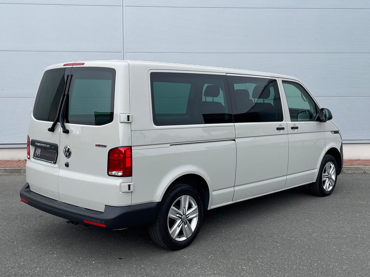 Ny Kassebil Volkswagen T6.1 Transporter 2.0 TDI lang 4MOTION SITZHZ NAV: bilde 7