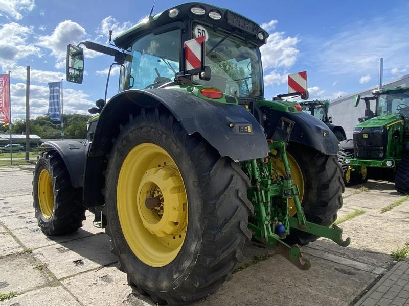 Traktor John Deere 6215R AutoPowr: bilde 8