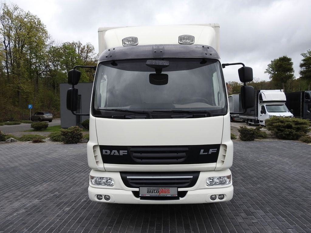 Leie DAF LF 45.210 KOFFER AUFZUG 14 PALETTEN TEMPOMAT  DAF LF 45.210 KOFFER AUFZUG 14 PALETTEN TEMPOMAT: bilde 6