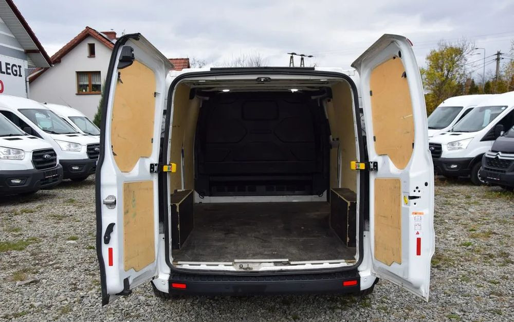 Kassebil Ford TRANSIT CUSTOM​*L2H1​*mHEV​*KLIMA​*TEMPOMAT​*NAVI​*PARKTRONIC​*: bilde 8