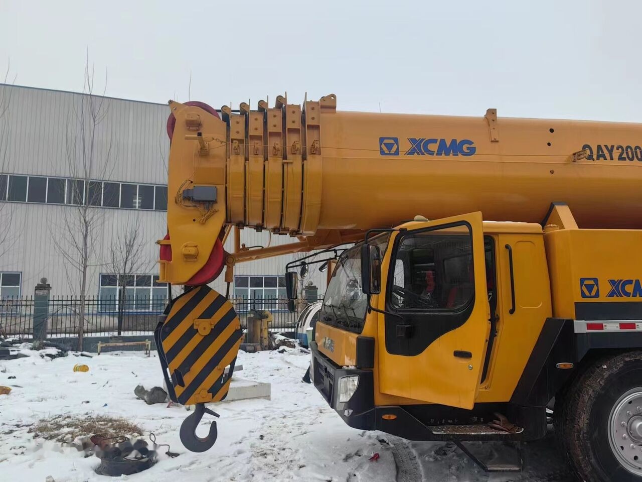 Mobilkran XCMG QAY200 truck crane 25 50 70 80 100 200 mobile crane for sale: bilde 6