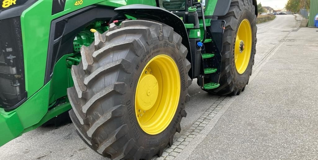 Ny Traktor John Deere 8R410: bilde 7