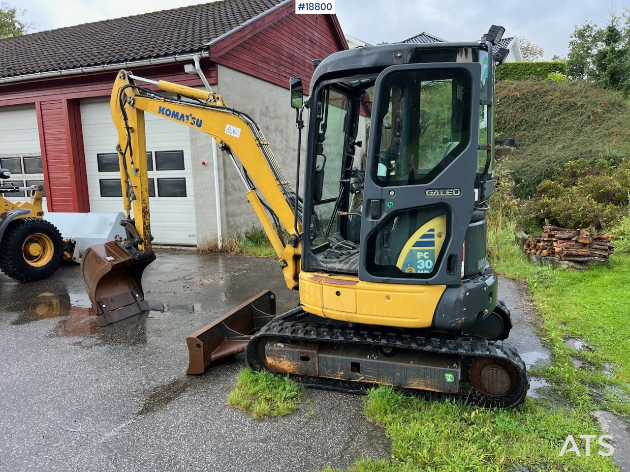 Gravemaskin Komatsu PC 30MR-2: bilde 9