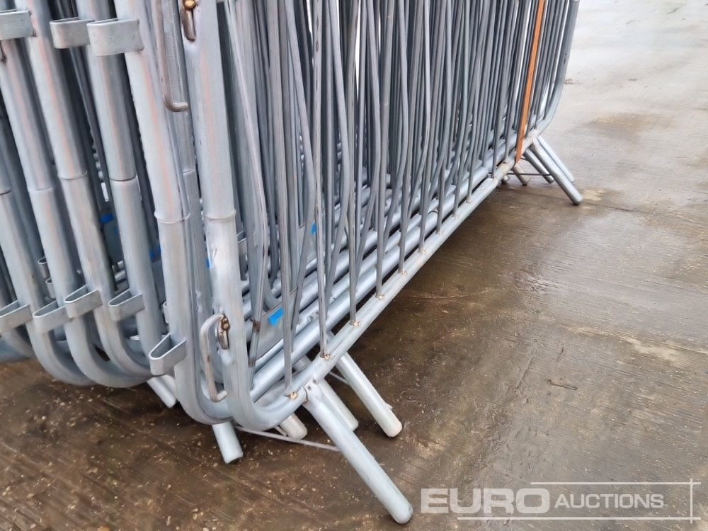 Anleggsmaskiner Bundle of Metal Pedestrian Safety Barriers (2 of): bilde 13