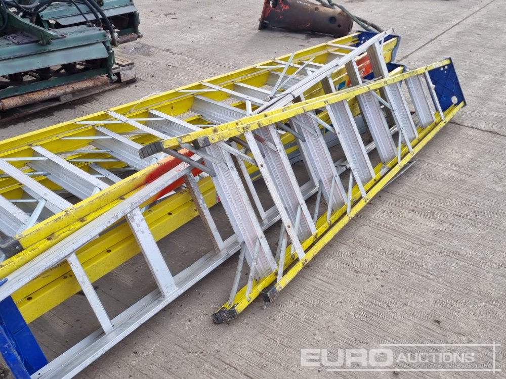 Anleggsmaskiner Fiberglass Step Ladders (3 of), Aluminium Step Ladders (2 of): bilde 15