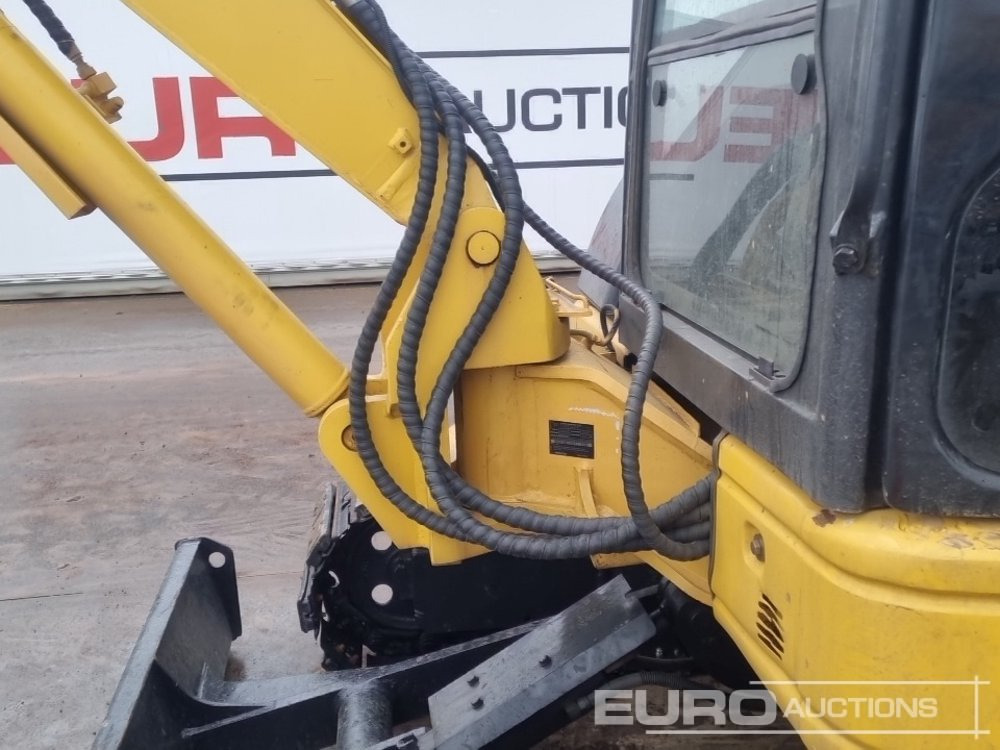 Minigraver Komatsu PC35MR-2: bilde 17