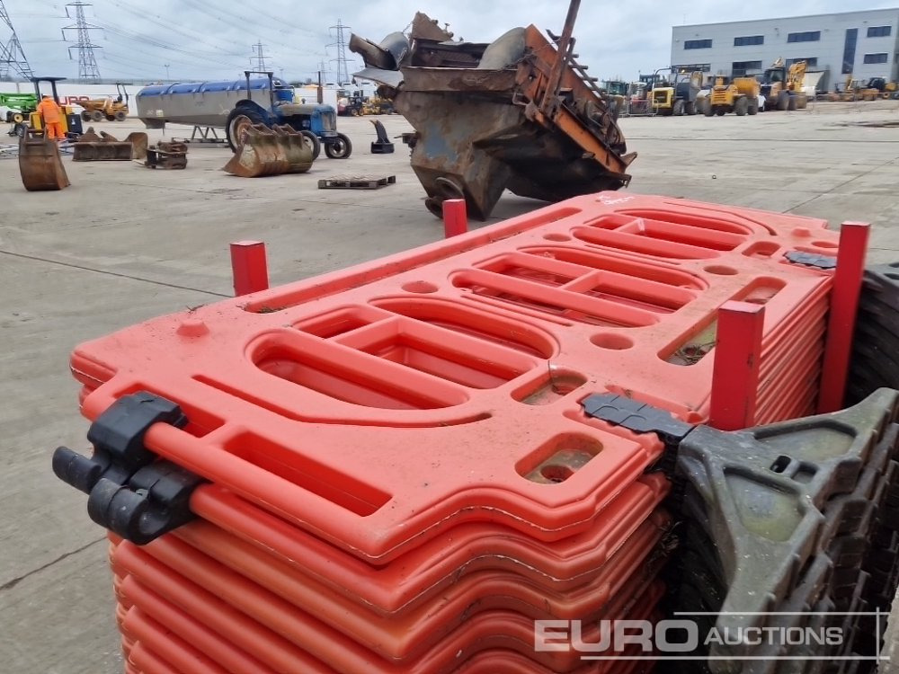 Anleggsmaskiner Stillage of Plastic Pedestrian Fencing (3 of): bilde 21