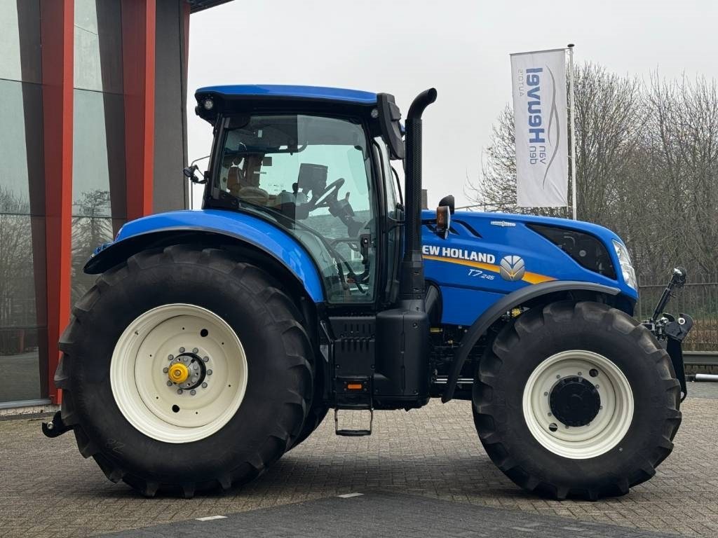 Traktor New Holland T7.245 Auto Command, 50km, frontlinkage, 2023!!: bilde 9